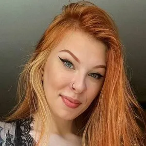 Leslie Lux | биография, рост, вес, размер сисек, фигура, возраст